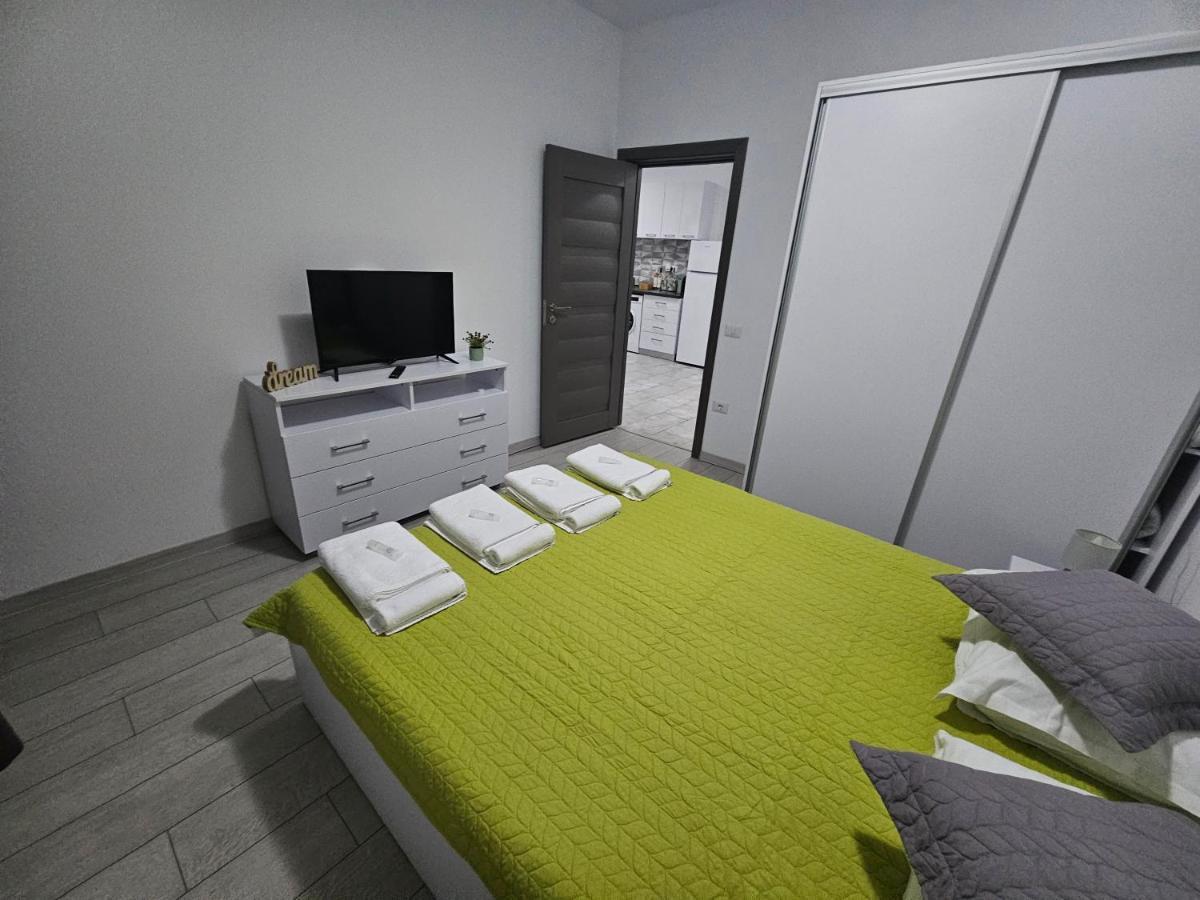 Summer Crib Mamaia-Sat นาโวดาริ ภายนอก รูปภาพ